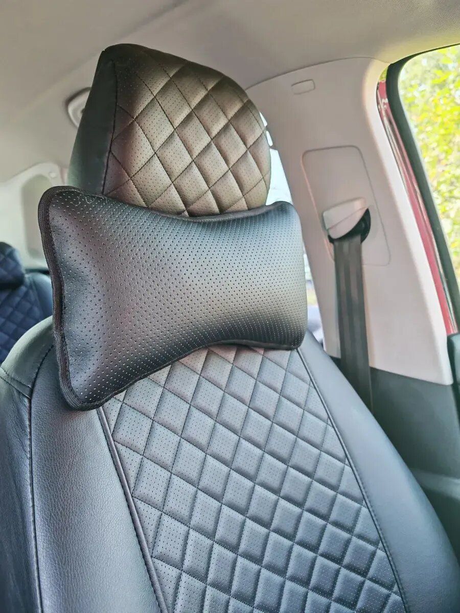 снимок Подушка автомобильная на подголовник 20х35 из экокожи от магазина BIO-TEXTILES ОПТ