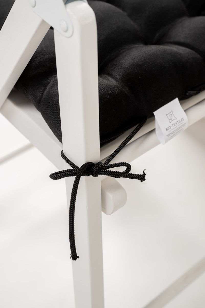 снимок Подушка для стула "ЛОФТ" с завязками, черная 40*40 от магазина BIO-TEXTILES ОПТ