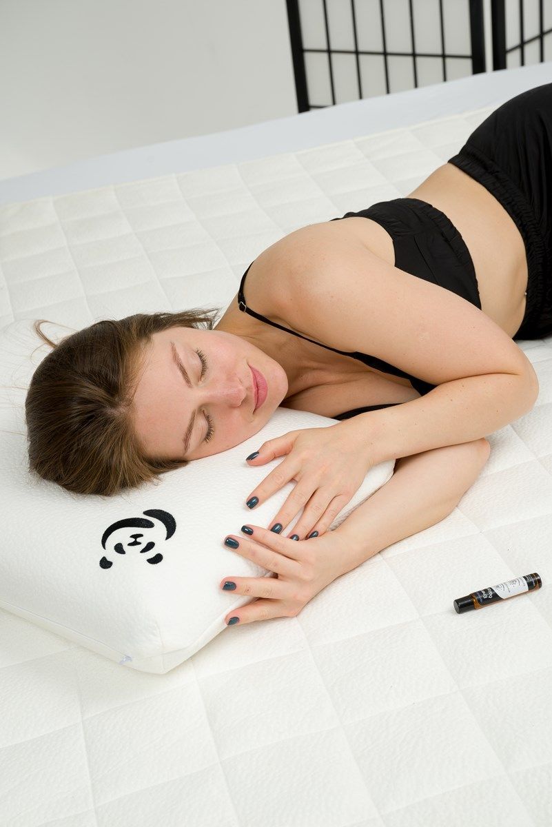 снимок Подушка с эффектом памяти PandaHug форма волна 50*38*10/12 + Подарок! Аромароллер  от магазина BIO-TEXTILES ОПТ