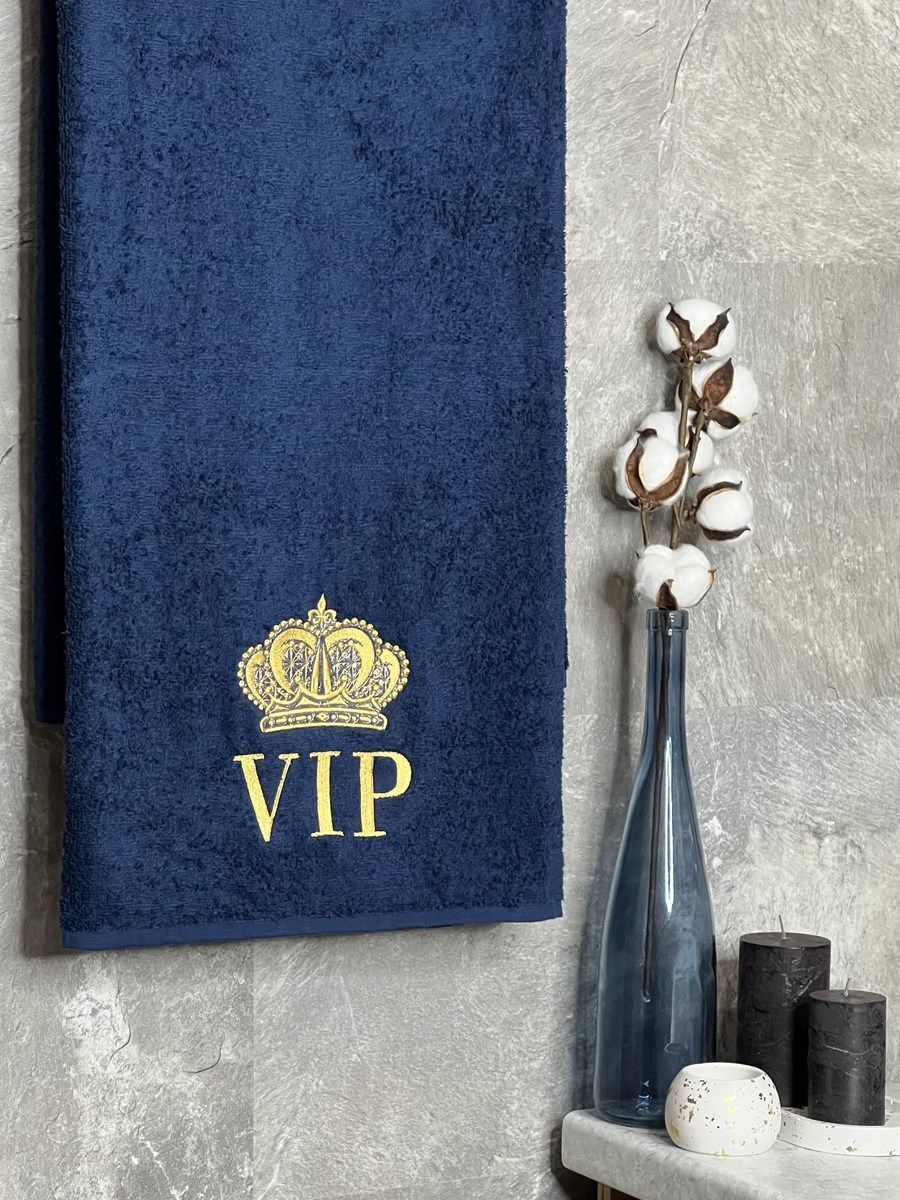 снимок Полотенце с вышивкой 70*140 "VIP" темно-синее от магазина BIO-TEXTILES ОПТ