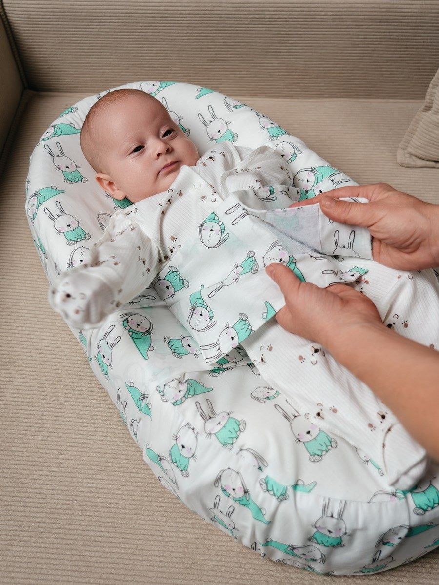 снимок Подушка c эффектом памяти «Baby-Люлька» зайчики от магазина BIO-TEXTILES ОПТ